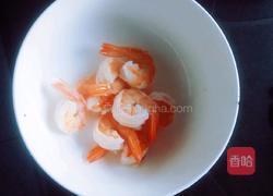 土豆虾球的做法图解1