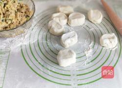 酸菜猪肉包子的做法图解4