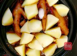 土豆鸡爪煲的做法图解9