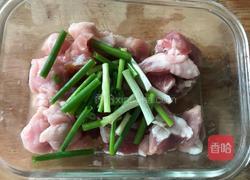 黄金猪肉粒的做法图解3