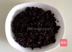 黑米豆沙饭团的做法图解1