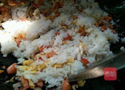 蟹肉棒火腿肠蛋炒饭的做法图解8
