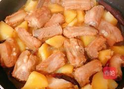 家常排骨炖土豆的做法图解15