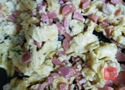 香爆炒泡面的做法图解4