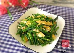 韭苔炒鸡蛋的做法图解1