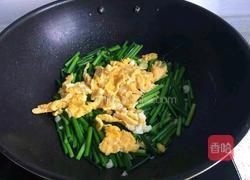 韭苔炒鸡蛋的做法图解7