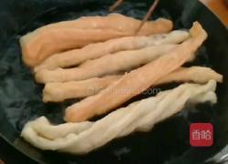 油条的做法图解6