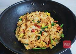 时蔬炒宽面的做法图解9