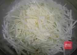 凉拌酸辣土豆丝的做法图解1