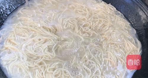 一次可以多煮点，放凉后下一餐可以直接加配料拌匀食用