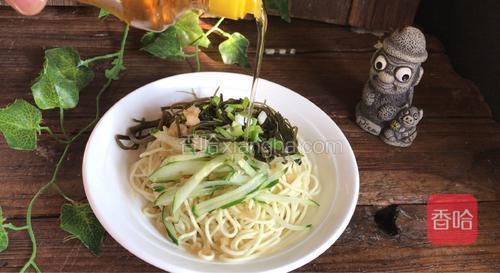 备好的配菜、香油