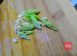圆白菜炒木耳的做法图解5