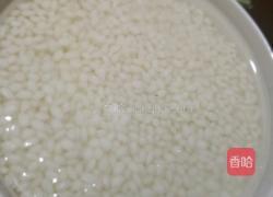 香肠糯米煲仔饭的做法图解2