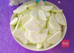 蒲瓜炒木耳的做法图解3