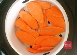 酸奶红薯火龙果泥的做法图解2