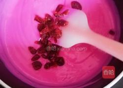  奶香蔓越莓火龙果牛奶小方的做法图解9
