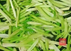 芹菜炒腐竹的做法图解5
