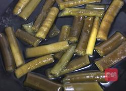 凉拌海藻笋的做法图解3