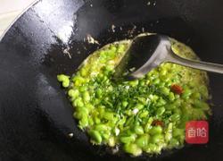 毛豆米炒海带的做法图解7