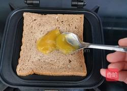 果酱烤吐司的做法图解4