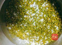 绿豆粥的做法图解3