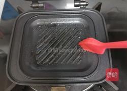 快手三明治的做法图解2