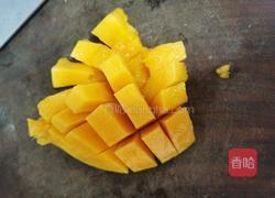 芒果冰饮的做法图解2
