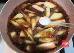 Illustration of braised old cucumber 11