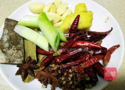 干锅排骨的做法图解1