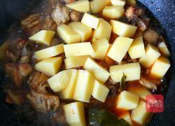 土豆烧鸡块的做法图解16