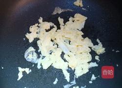 鸡蛋炒米皮的做法图解1