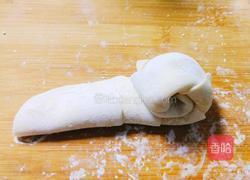 虾滑玫瑰花煎饺的做法图解5