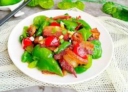 腊肉炒辣椒