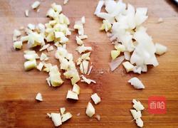 腊肉炒辣椒的做法图解3