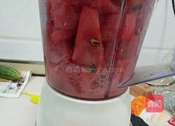 西瓜汁冷饮的做法图解3