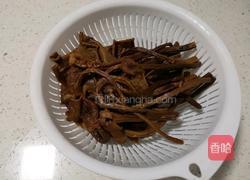 茶树菇姬松茸煲鸡汤的做法图解2