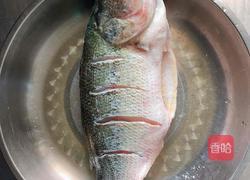清蒸豆腐鲈鱼的做法图解2