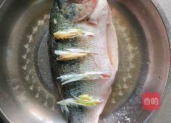 清蒸豆腐鲈鱼的做法图解3