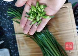 韭苔炒鸡蛋的做法图解2