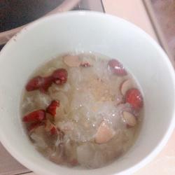 桂花蜂蜜银耳汤的做法[图]