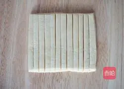 Illustration of homemade teething biscuits 10