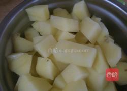 番茄炖土豆的做法图解2