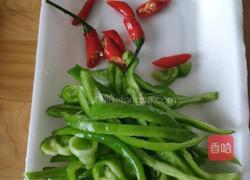 青椒鸡蛋嫩牛肉丝的做法图解2