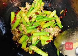 秋葵炒肉丝的做法图解6