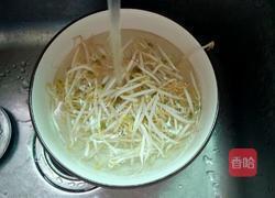辣椒酱豆芽拌面的做法图解2