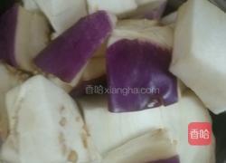 番茄炖茄子的做法图解3