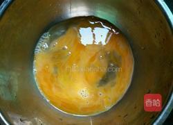 冰糖鸡蛋甜汤的做法图解2