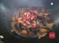香菇闷鸡的做法图解8