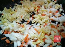 胡萝卜白菜蛋炒饭的做法图解6