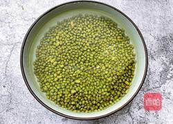 藜麦绿豆粥的做法图解1